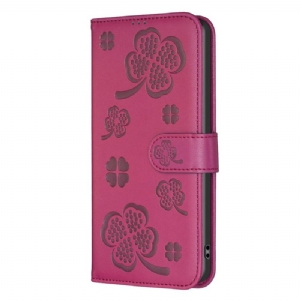 Etui Folio iPhone 16 Koniczyny Etui Ochronne